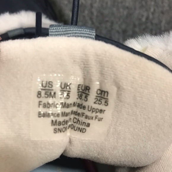 Women’s Ryka navy water repellent snow ankle boots, Size 8.5M - Picture 10 of 11